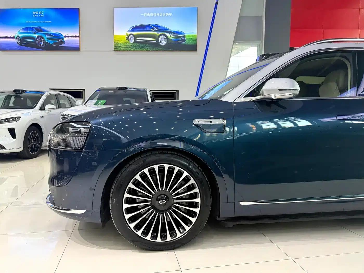 Wenjie M9 2025 Ultra Extended Range Edition 52kWh 6-Seat Version (192-line LiDAR) — миниатюра 4