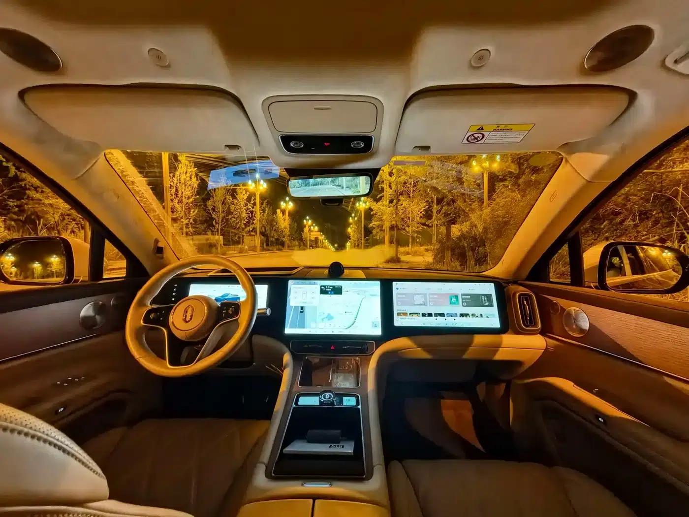 Wenjie M9 2025 Ultra Extended Range Edition (52kWh, 6-seater, 192-line LiDAR) — миниатюра 5