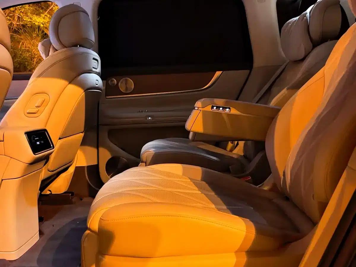Wenjie M9 2025 Ultra Extended Range Edition (52kWh, 6-seater, 192-line LiDAR) — миниатюра 7