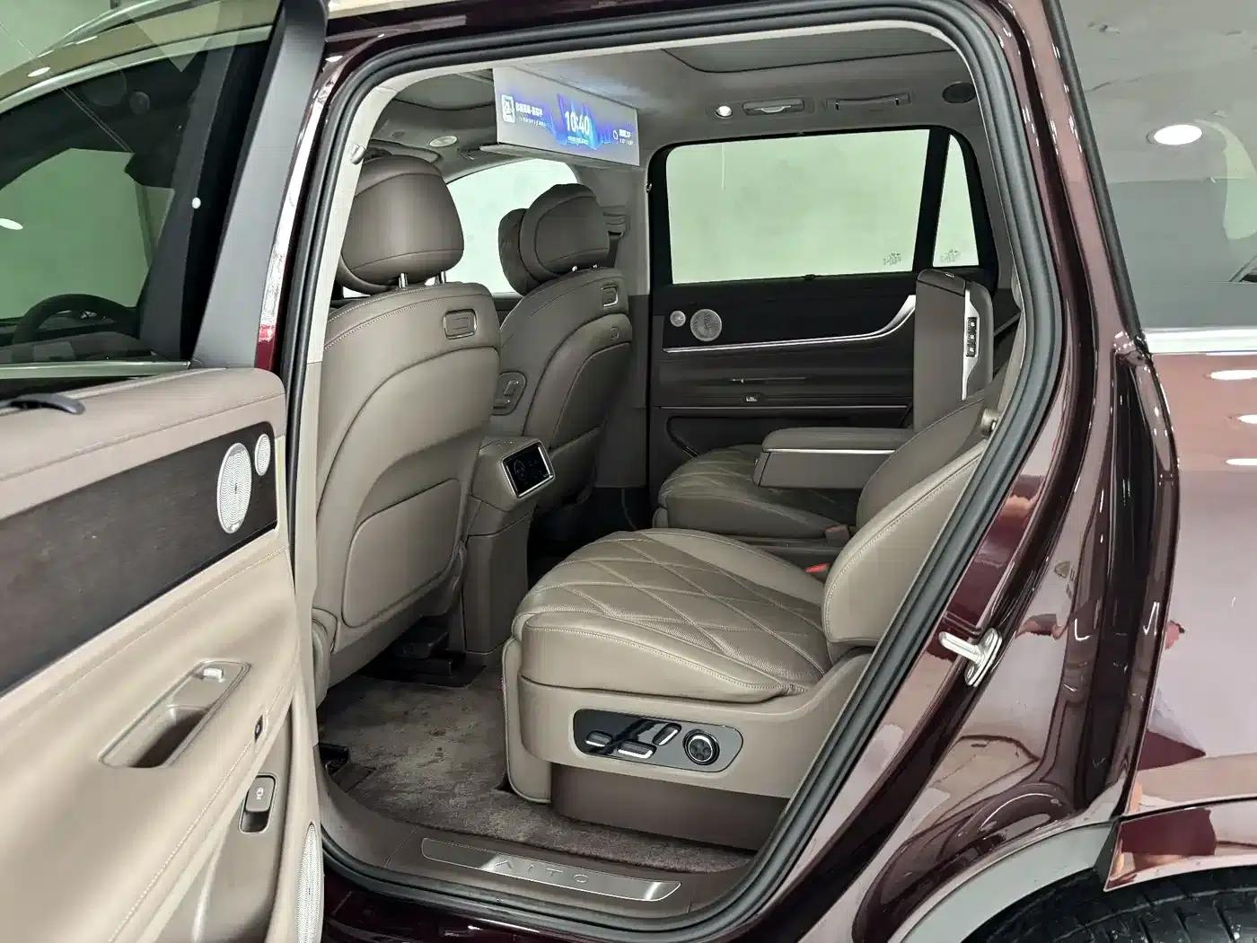 Wenjie M9 2025 Ultra Extended Range Edition 52kWh 6-Seat Version (192-line LiDAR) — миниатюра 22