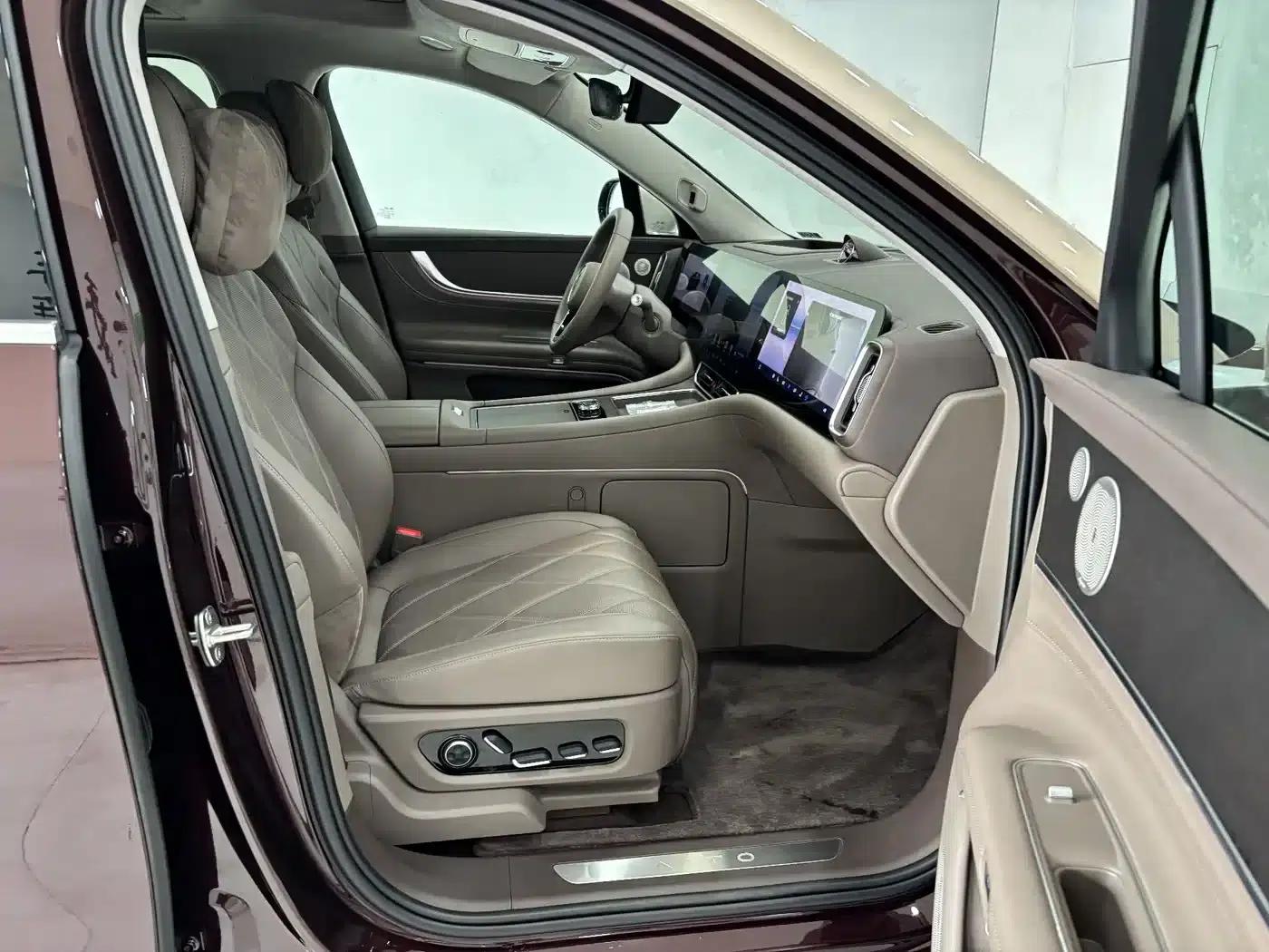 Wenjie M9 2025 Ultra Extended Range Edition 52kWh 6-Seat Version (192-line LiDAR) — миниатюра 26