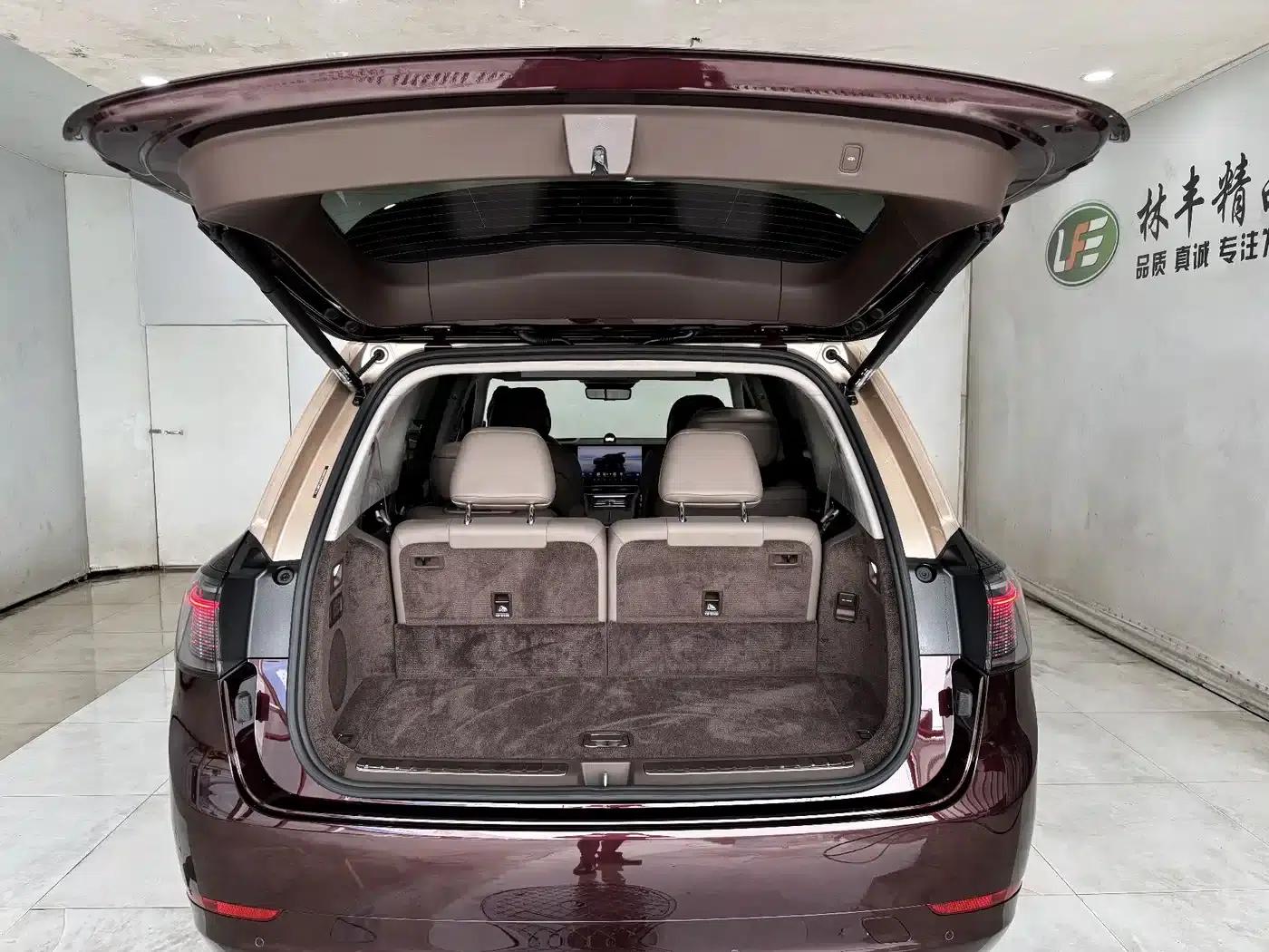 Wenjie M9 2025 Ultra Extended Range Edition 52kWh 6-Seat Version (192-line LiDAR) — миниатюра 28