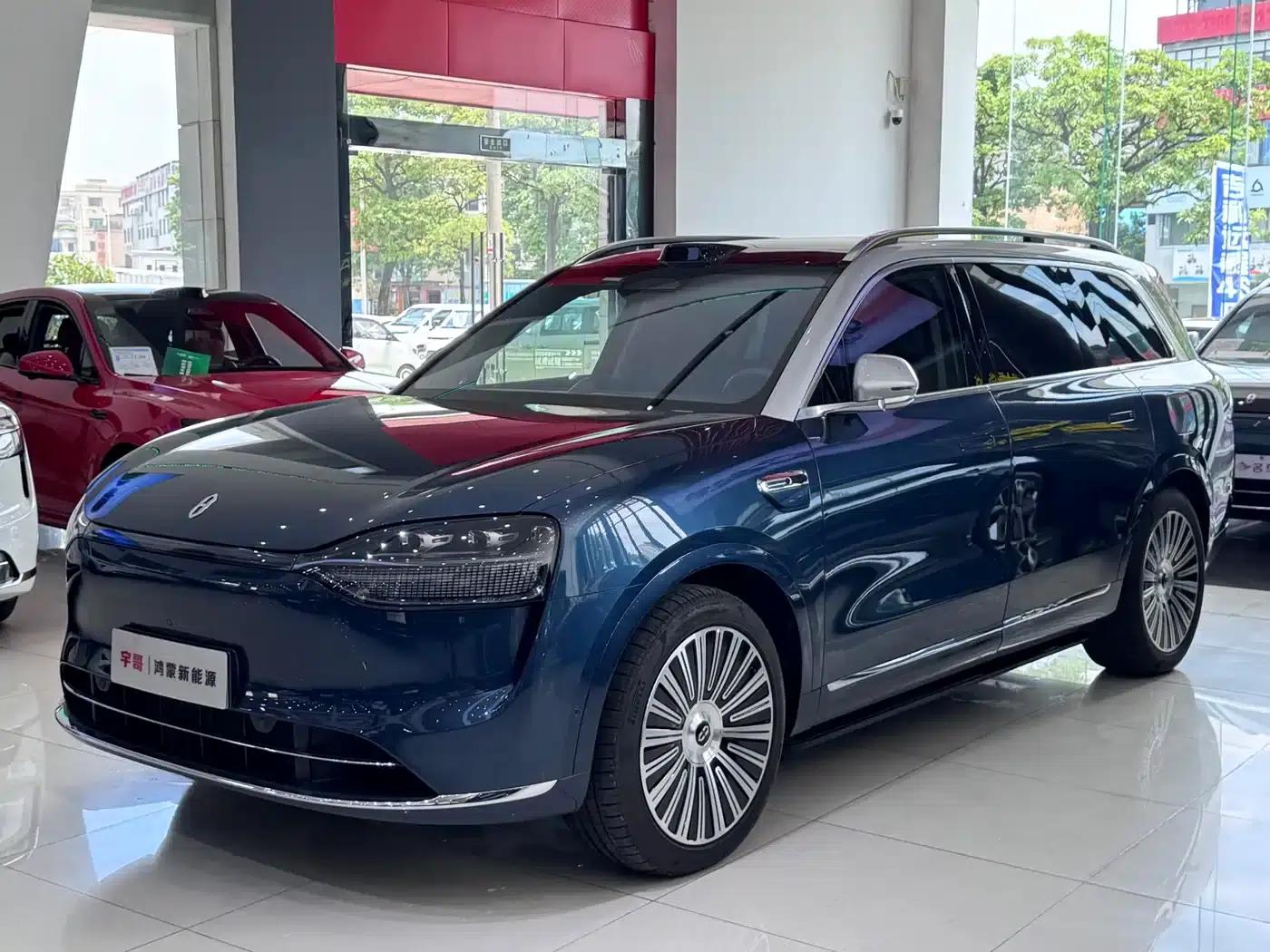 Wenjie M9 2025 Ultra Extended Range Edition 52kWh 6-Seat Version (192-line LiDAR) — миниатюра 1