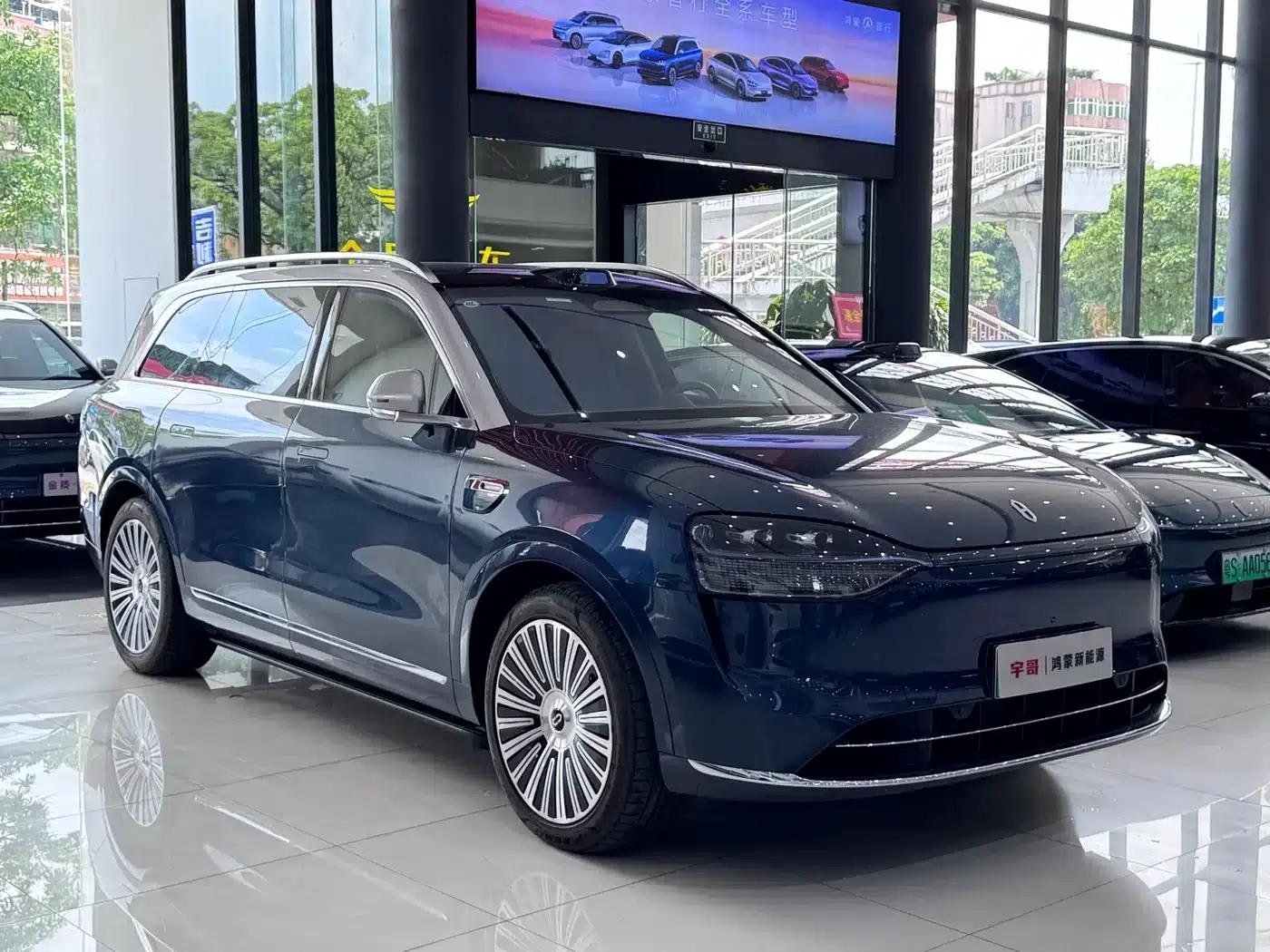 Wenjie M9 2025 Ultra Extended Range Edition 52kWh 6-Seat Version (192-line LiDAR) — миниатюра 3