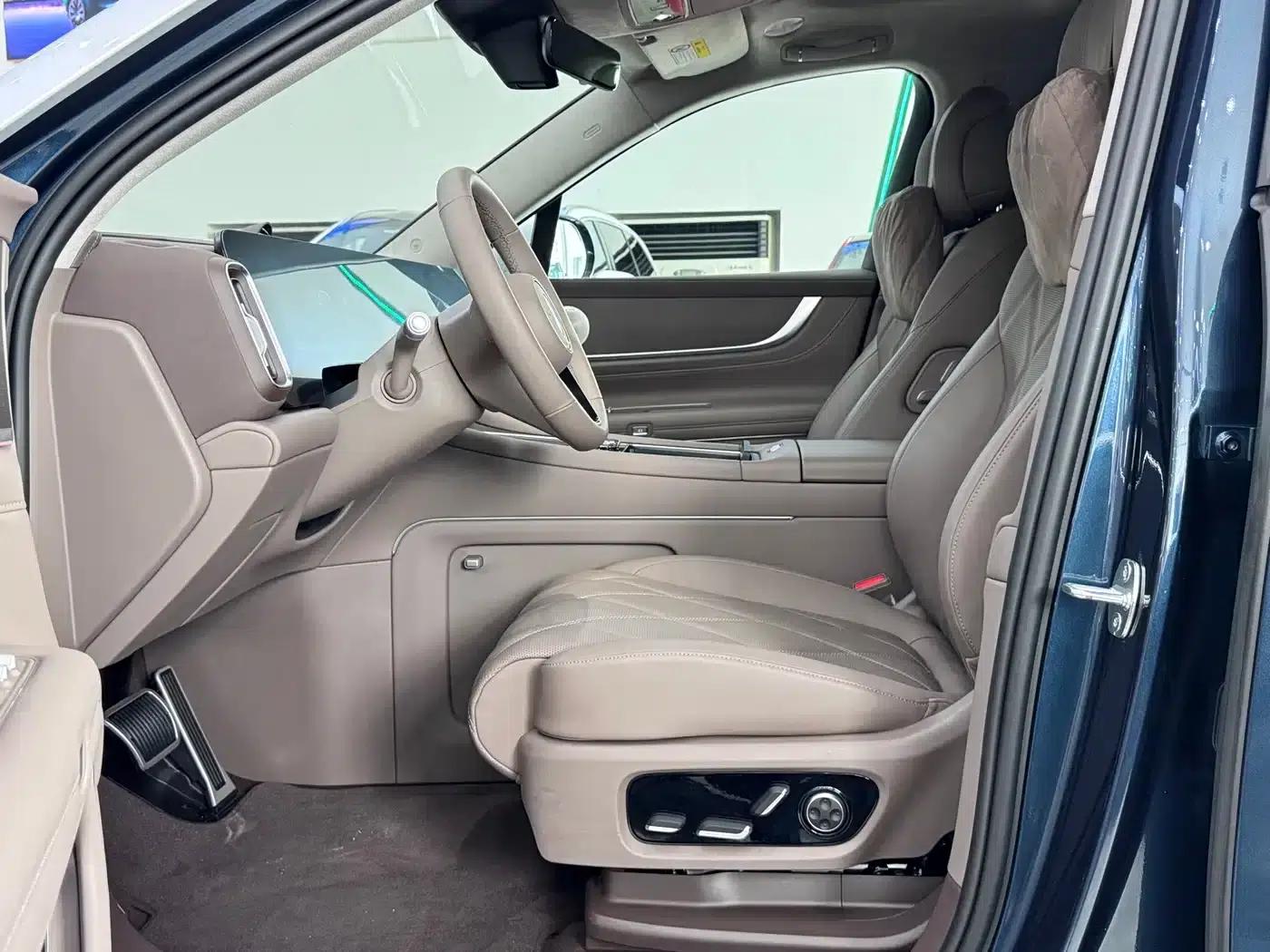 Wenjie M9 2025 Ultra Extended Range Edition 52kWh 6-Seat Version (192-line LiDAR) — миниатюра 5