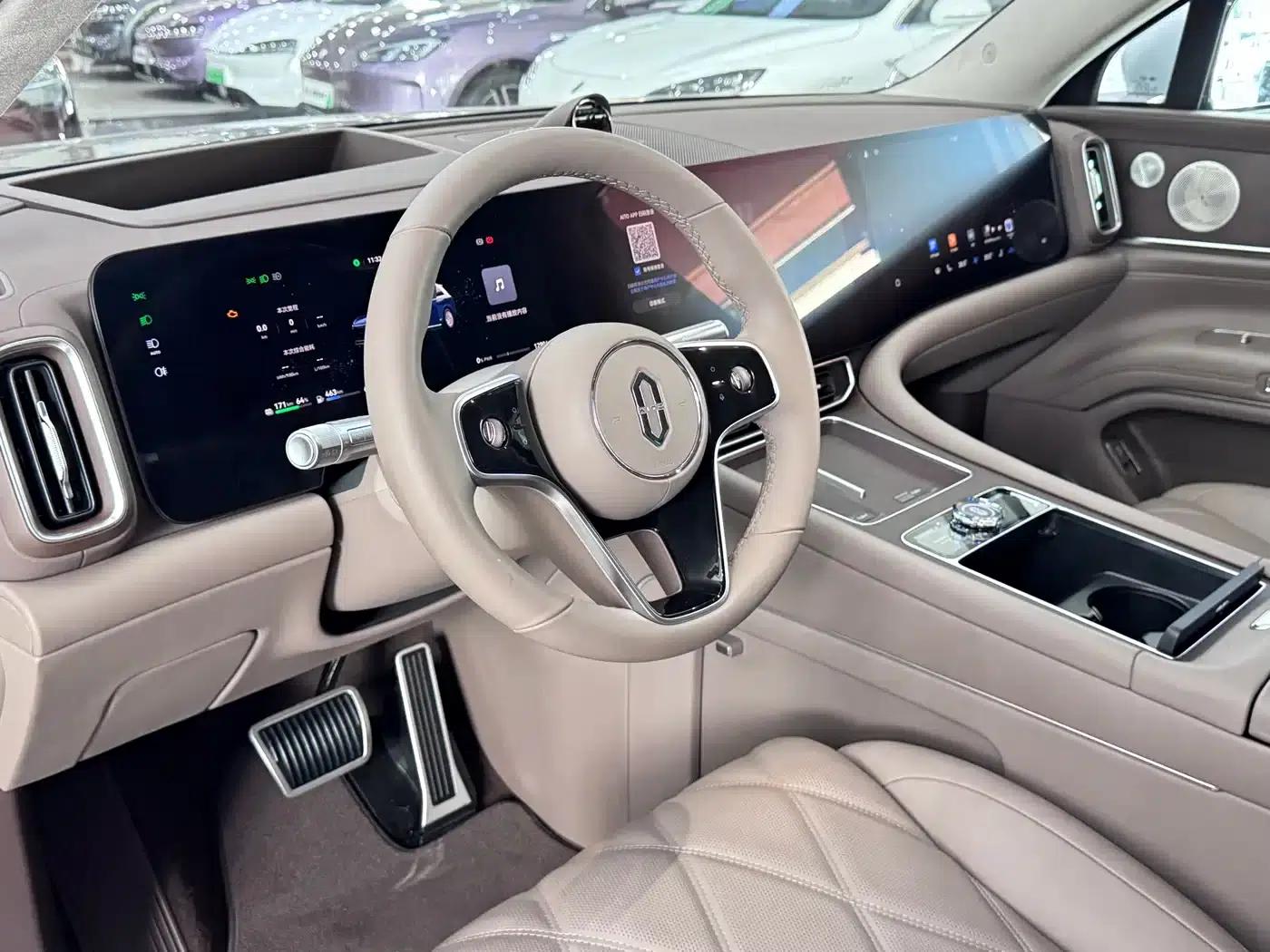 Wenjie M9 2025 Ultra Extended Range Edition 52kWh 6-Seat Version (192-line LiDAR) — миниатюра 7