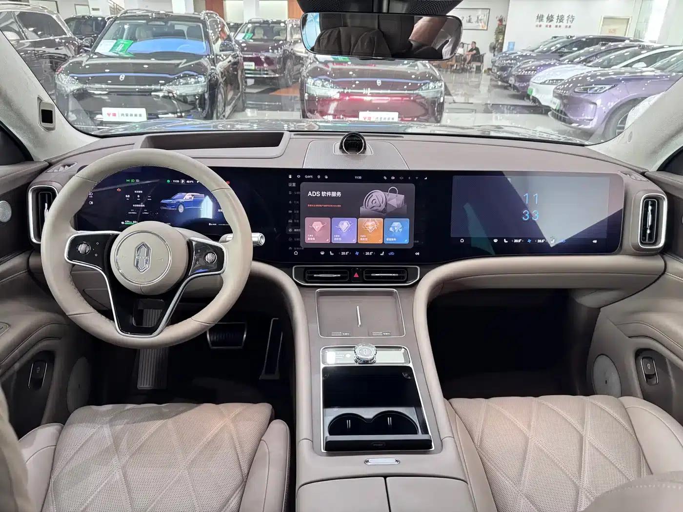Wenjie M9 2025 Ultra Extended Range Edition 52kWh 6-Seat Version (192-line LiDAR) — миниатюра 9