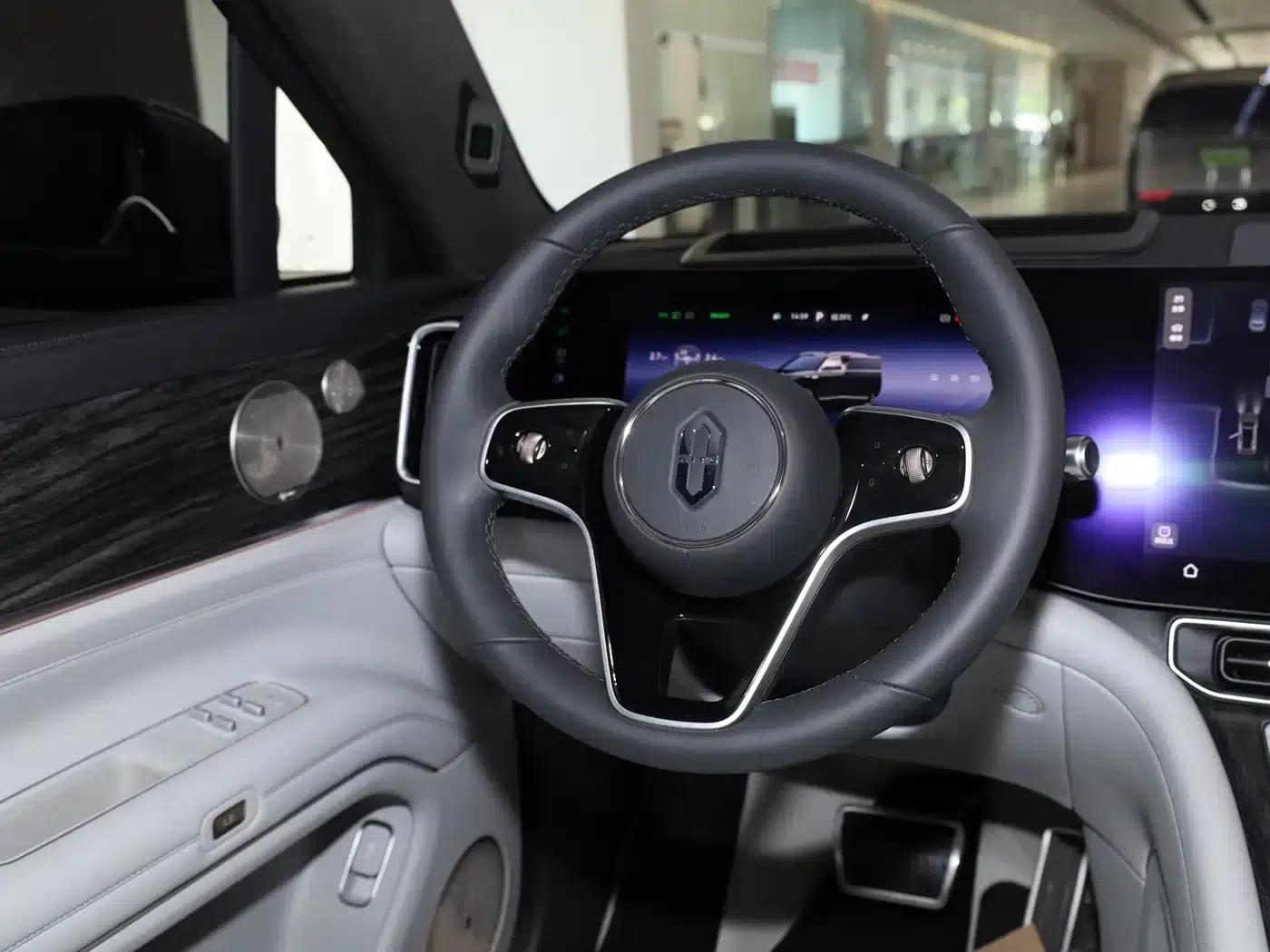 Wenjie M9 2025 Ultra Extended Range Edition 52kWh 6-Seat Version (192-line LiDAR) — миниатюра 26