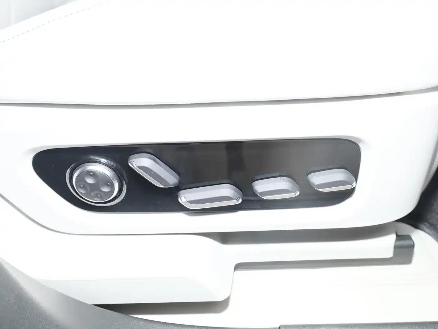 Wenjie M9 2025 Ultra Extended Range Edition 52kWh 6-Seat Version (192-line LiDAR) — миниатюра 10