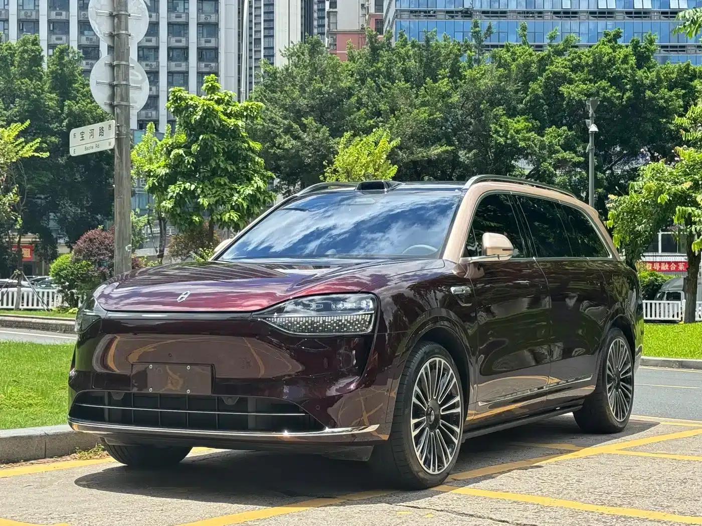 Wenjie M9 2025 Ultra Extended Range Edition (52kWh, 6-seater, 192-line LiDAR) — миниатюра 1