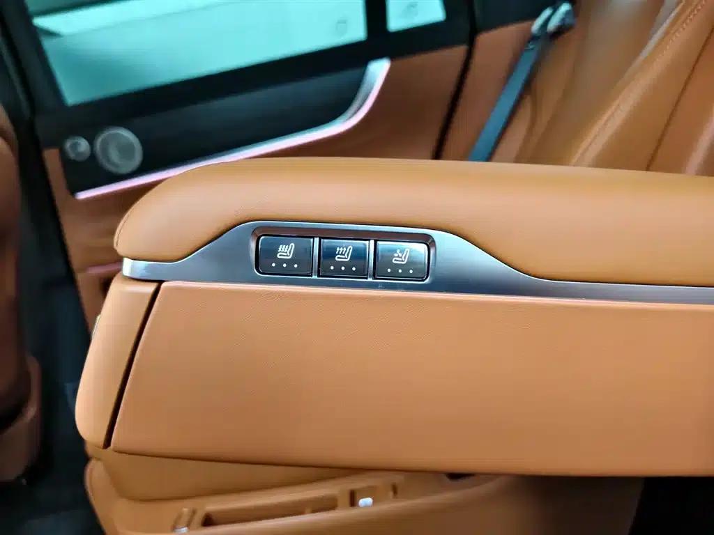 Wenjie M9 2025 Ultra Extended Range Edition 52kWh 6-Seat Version (192-line LiDAR) — миниатюра 13