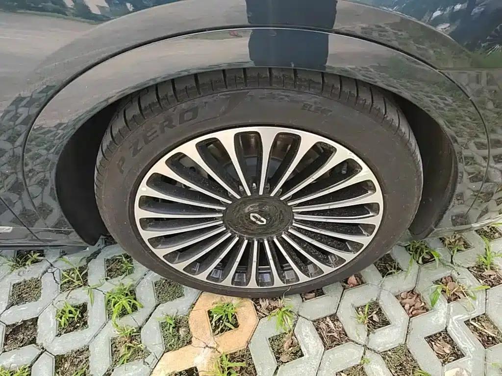 Wenjie M9 2025 Ultra Extended Range Edition (52kWh, 6-seater, 192-line LiDAR) — миниатюра 14