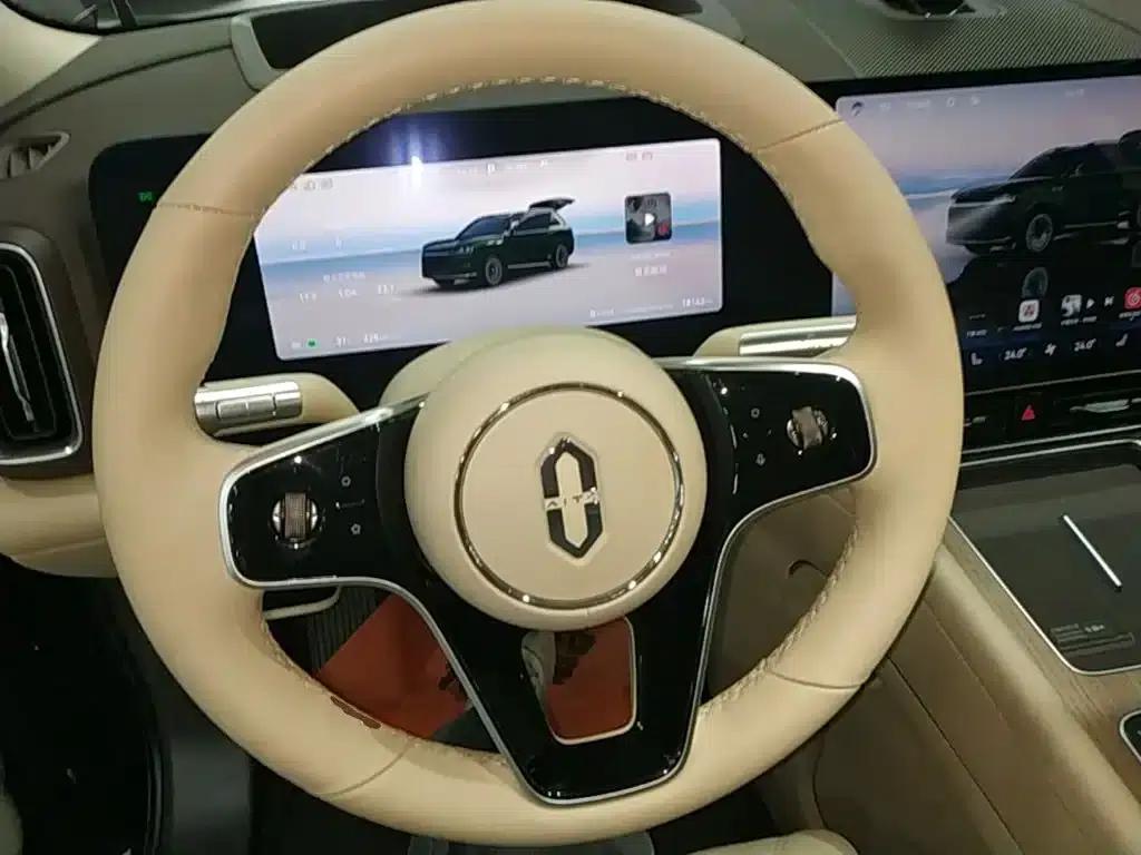 Wenjie M9 2025 Pure Electric Ultra Edition (100kWh, 6-seater, 192-line LiDAR) — миниатюра 11