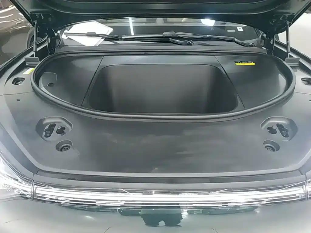 Wenjie M9 2025 Pure Electric Ultra Edition (100kWh, 6-seater, 192-line LiDAR) — миниатюра 20