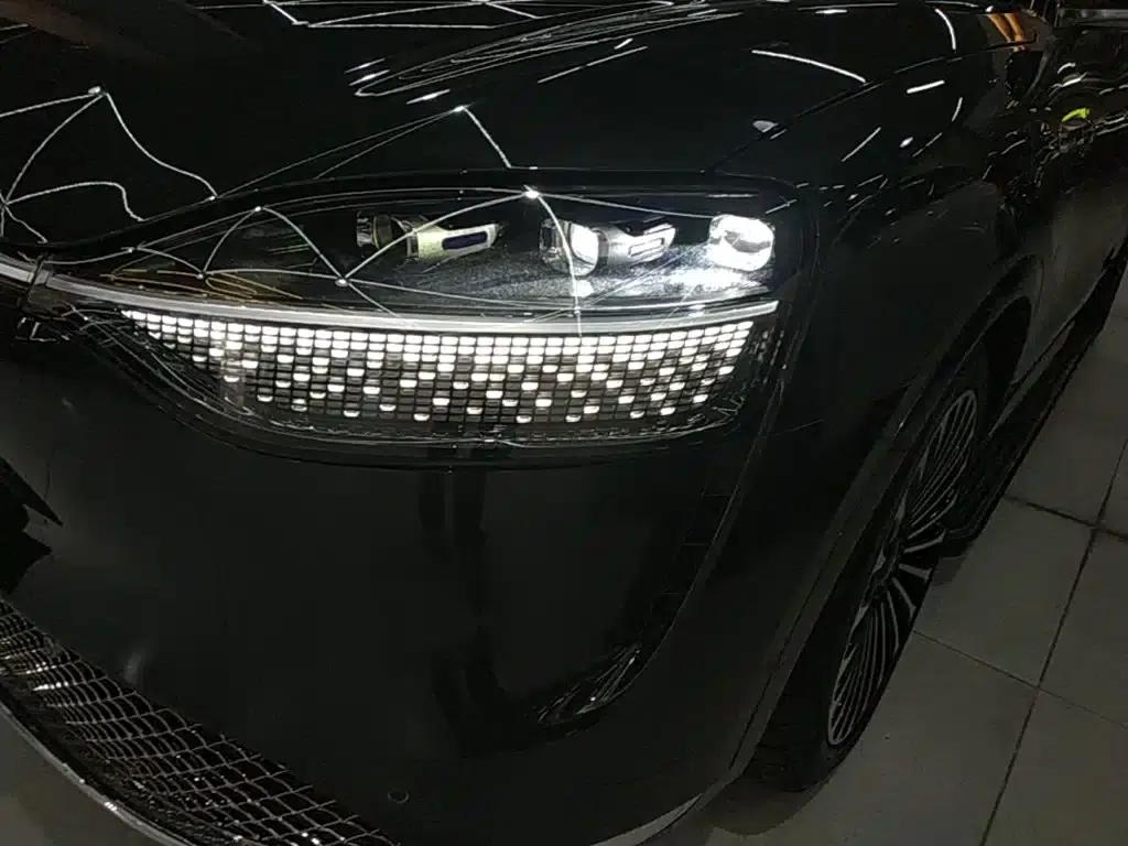 Wenjie M9 2025 Pure Electric Ultra Edition (100kWh, 6-seater, 192-line LiDAR) — миниатюра 24