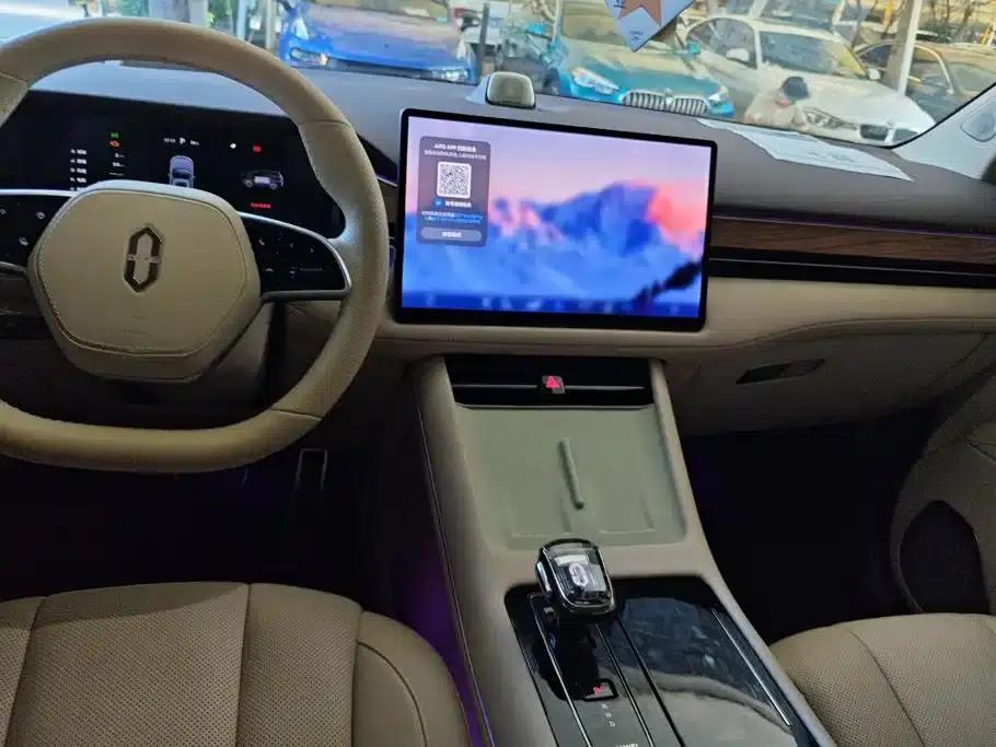 Wenjie M7 2024 1.5T AWD Plus Edition 5-seater — миниатюра 12