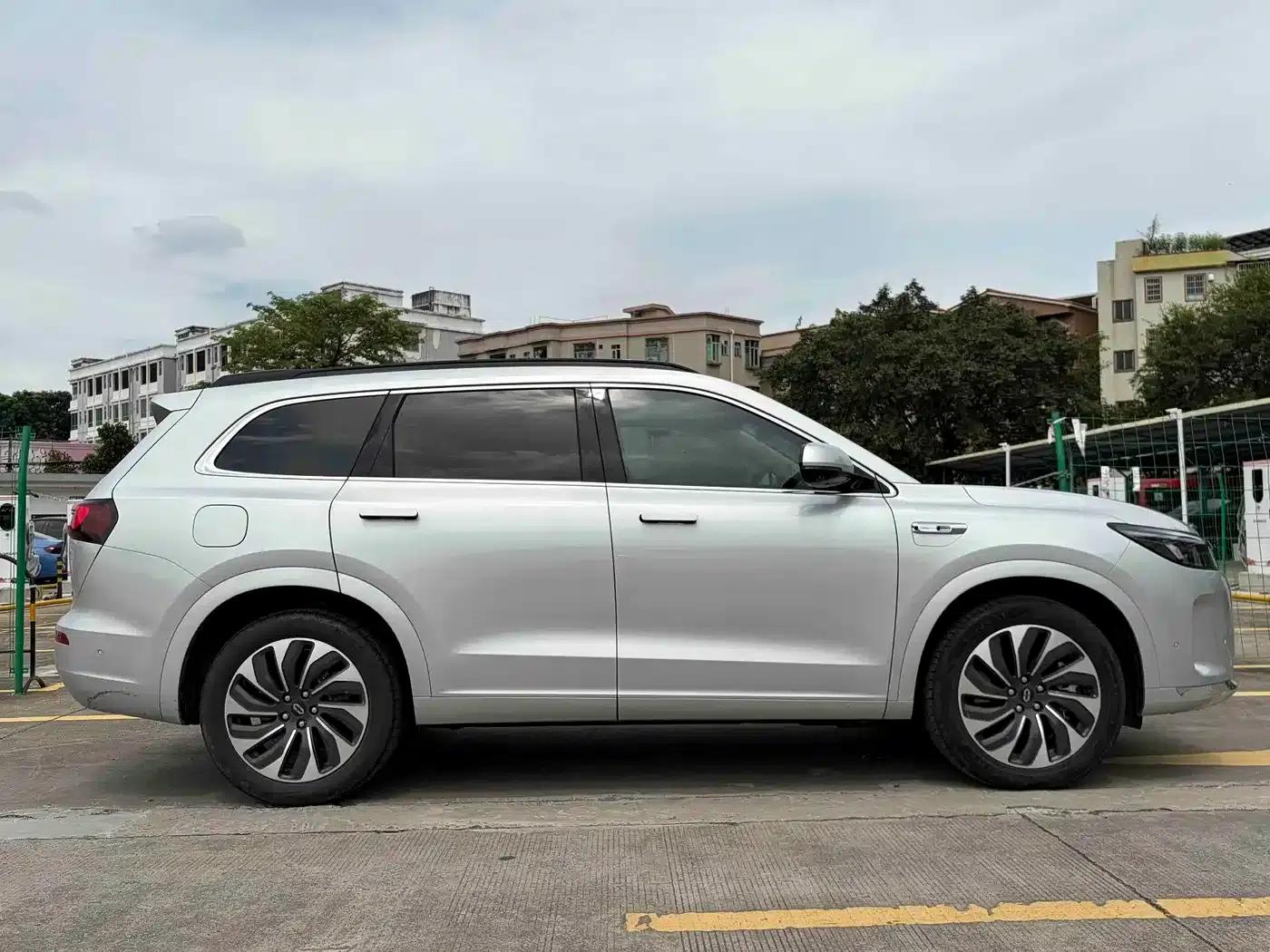 Wenjie M7 2024 1.5T Intelligent Driving 4WD Max Edition 5-seater — миниатюра 4
