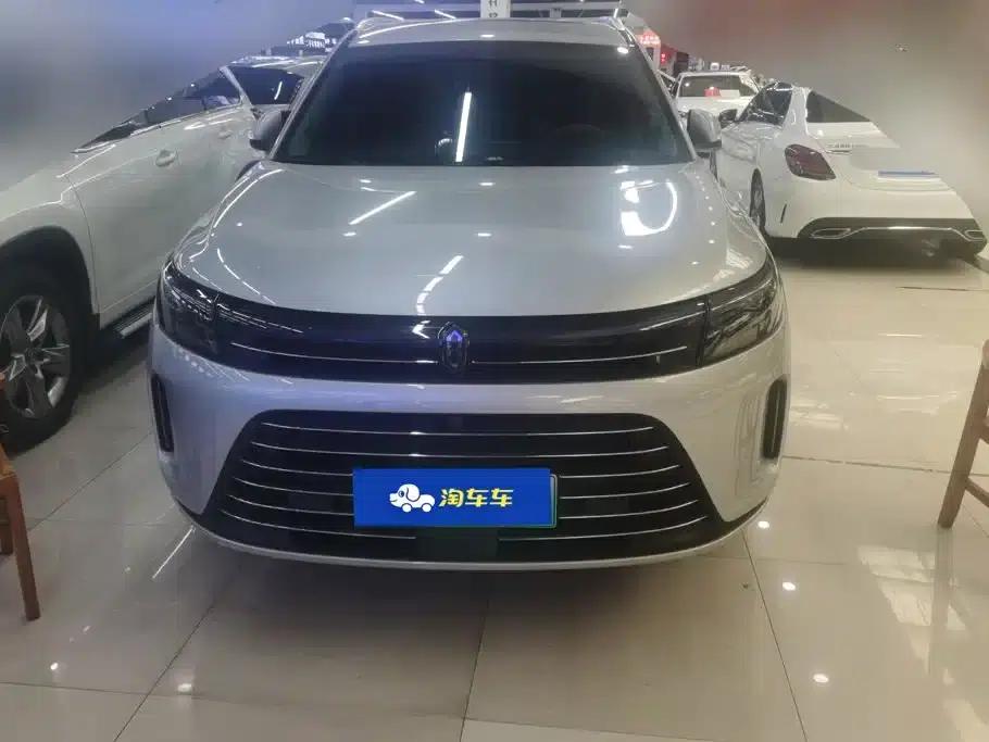 Wenjie M7 2024 1.5T AWD Plus Edition 5-seater — миниатюра 2