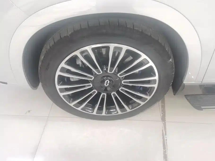 Wenjie M7 2024 1.5T AWD Plus Edition 5-seater — миниатюра 6