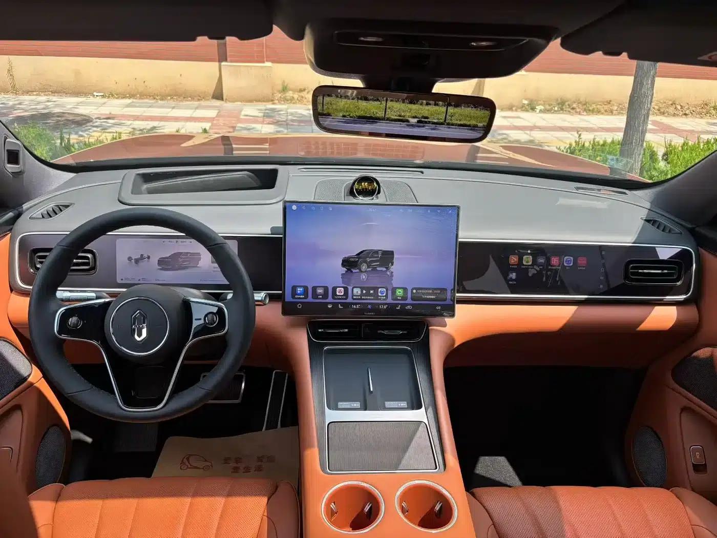 Wenjie M7 2026 Extended Range Ultra 4WD 6-Seater (192-line LiDAR) — миниатюра 4