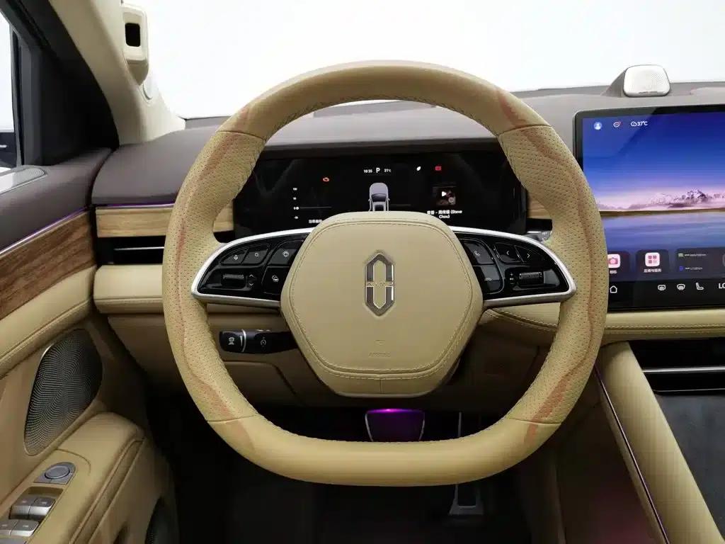 Wenjie M7 2024 1.5T AWD Plus Edition 5-seater — миниатюра 11