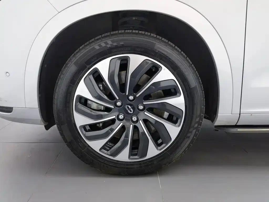 Wenjie M7 2024 1.5T AWD Plus Edition 5-seater — миниатюра 17
