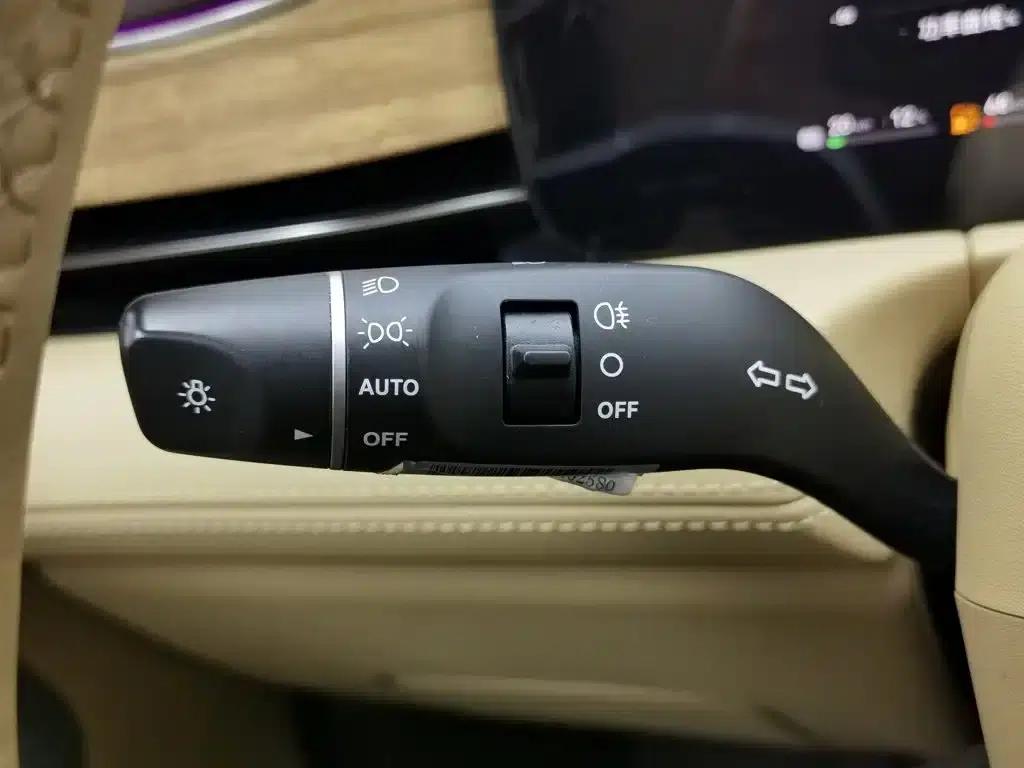Wenjie M7 2024 1.5T AWD Plus Edition 5-seater — миниатюра 21