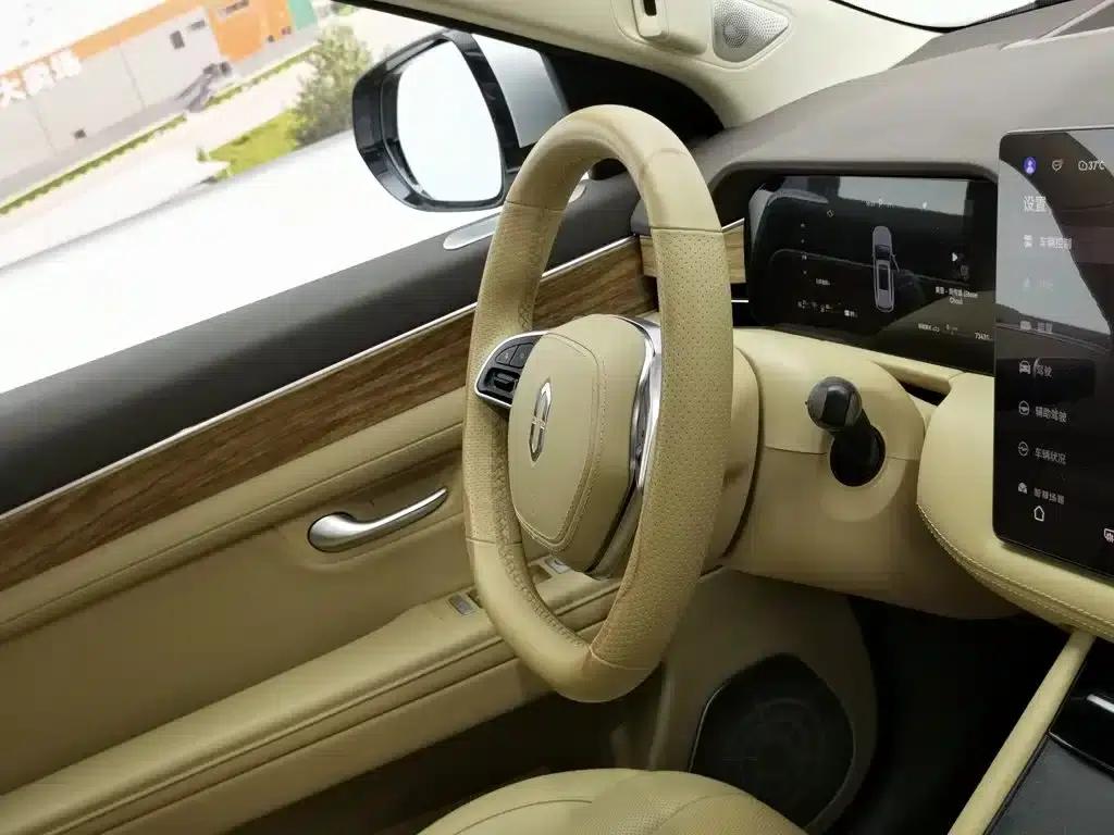 Wenjie M7 2024 1.5T AWD Plus Edition 5-seater — миниатюра 22