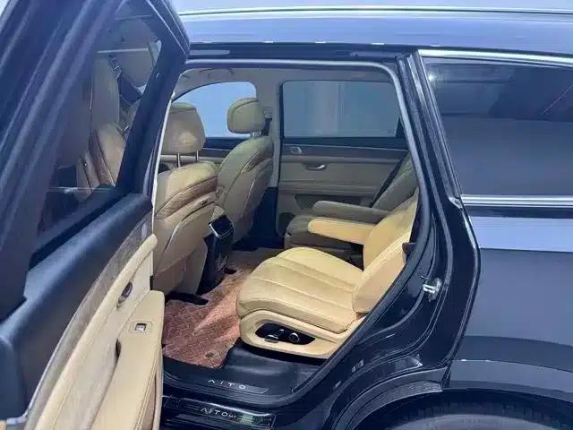 Wenjie M7 2022 1.5T AWD Luxury Edition — миниатюра 10