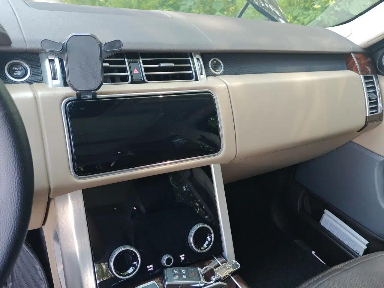 Land Rover Range 2020 Range Rover 3.0 with sunroof — миниатюра 13