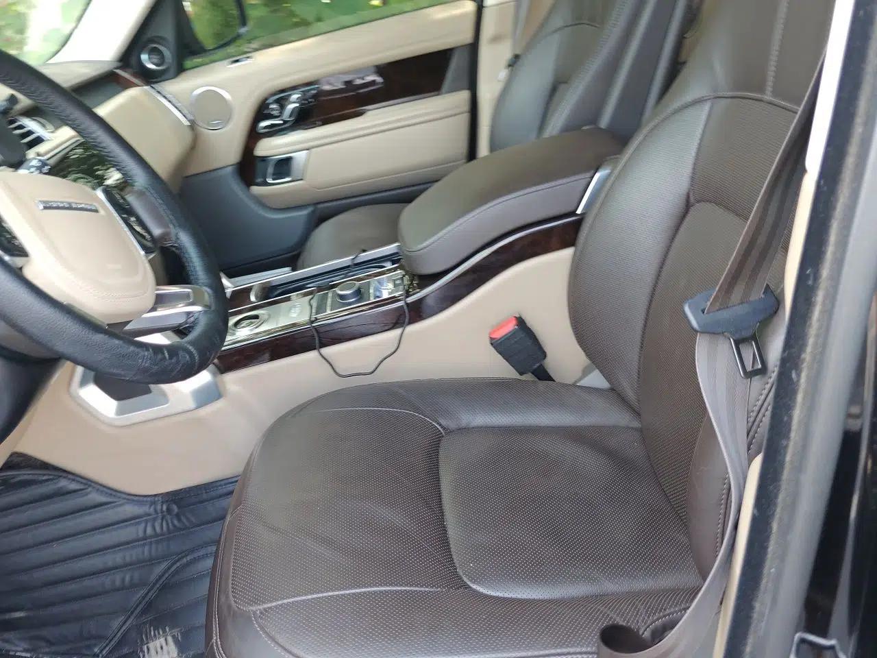 Land Rover Range 2020 Range Rover 3.0 with sunroof — миниатюра 15