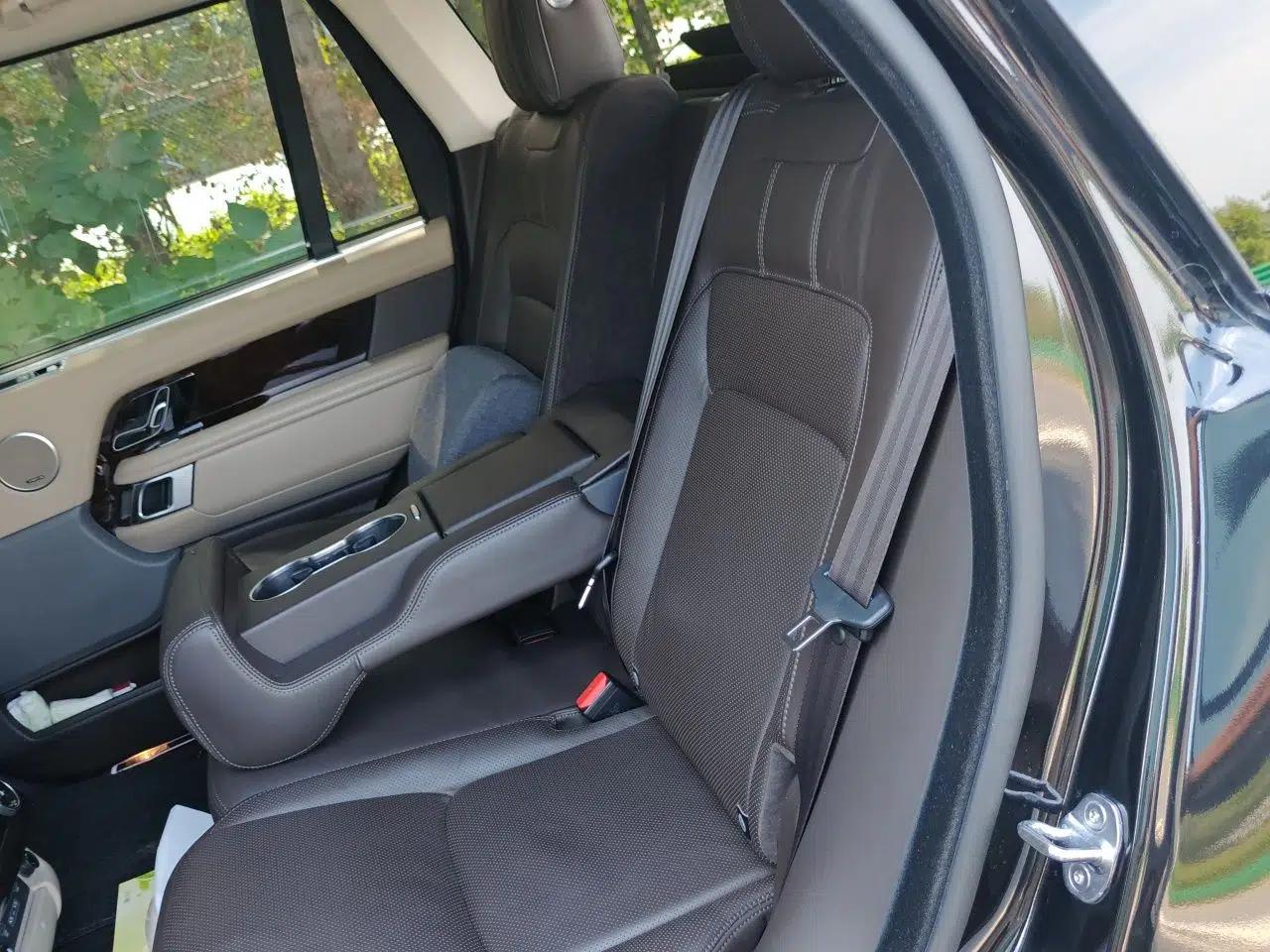 Land Rover Range 2020 Range Rover 3.0 with sunroof — миниатюра 17