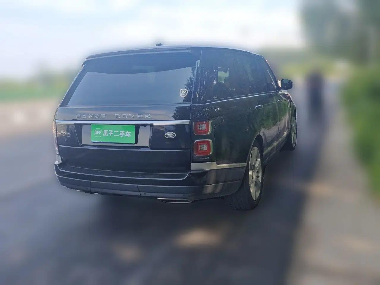 Land Rover Range 2020 Range Rover 3.0 with sunroof — миниатюра 6