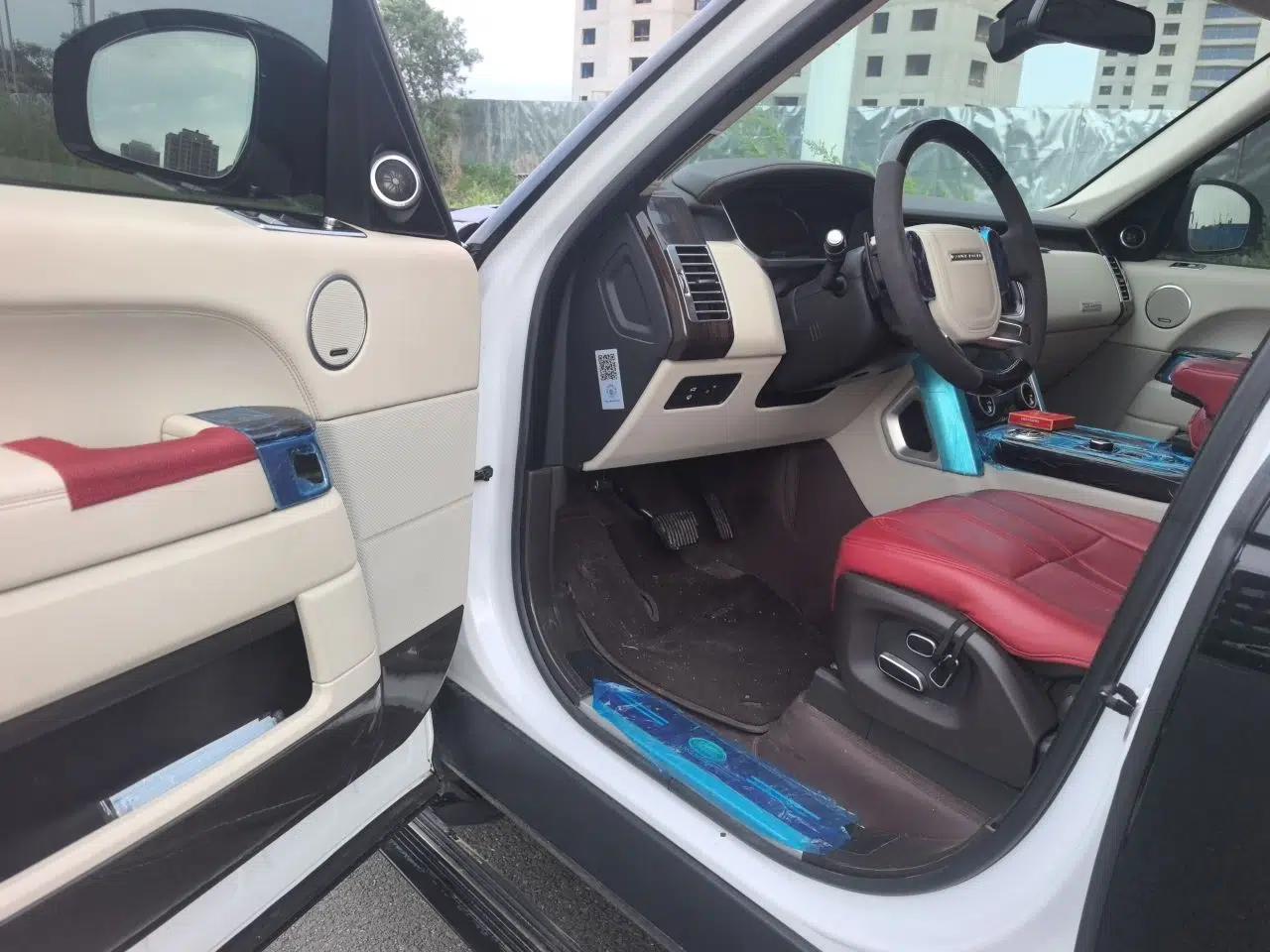 Land Rover Range 2014 Revised 3.0 SC V6 Vogue — миниатюра 16