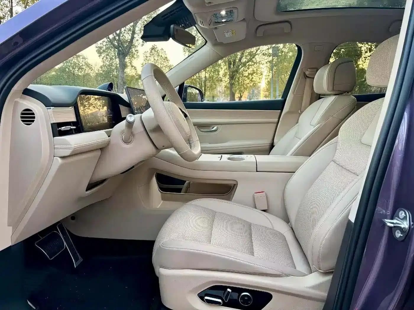 Wenjie M5 2025 Extended Range Ultra 4WD — миниатюра 4