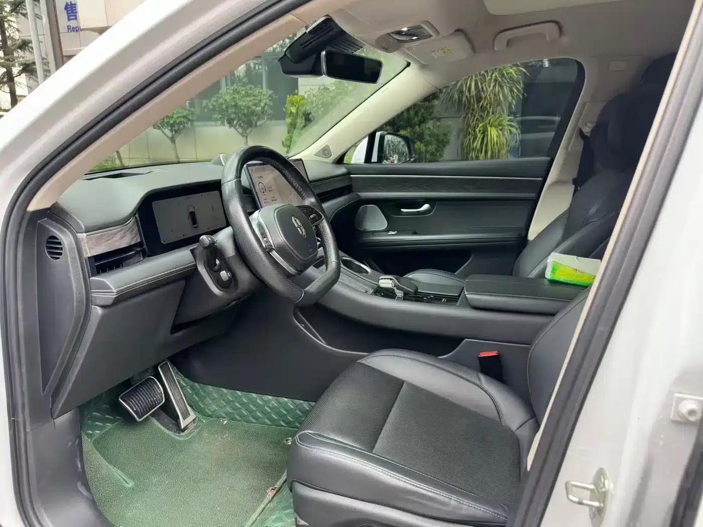 Wenjie M5 2022 Extended Range AWD Performance Edition — миниатюра 4