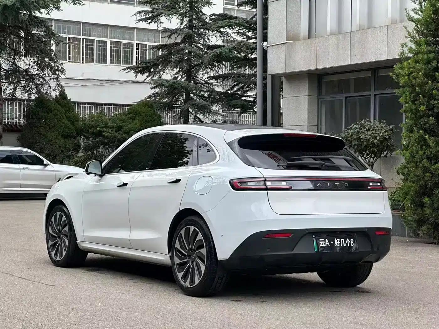 Wenjie M5 2022 Extended Range AWD Performance Edition — миниатюра 7