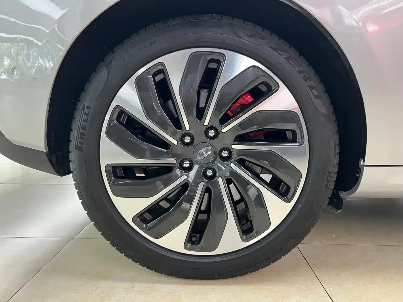 Wenjie M5 2022 Extended Range AWD Performance Edition — миниатюра 30
