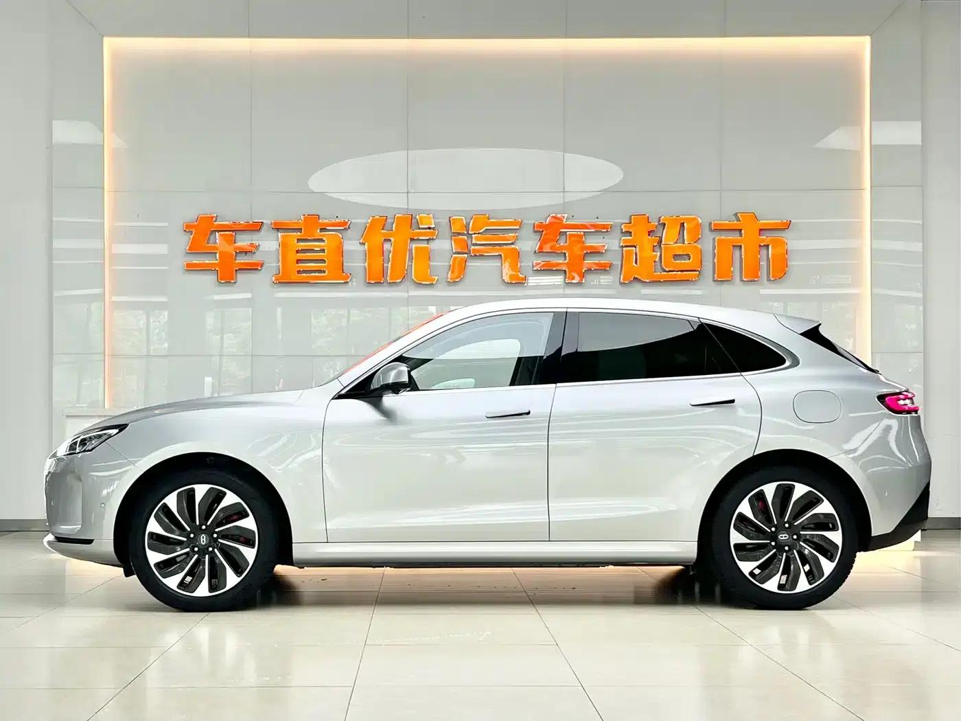 Wenjie M5 2022 Extended Range AWD Performance Edition — миниатюра 4
