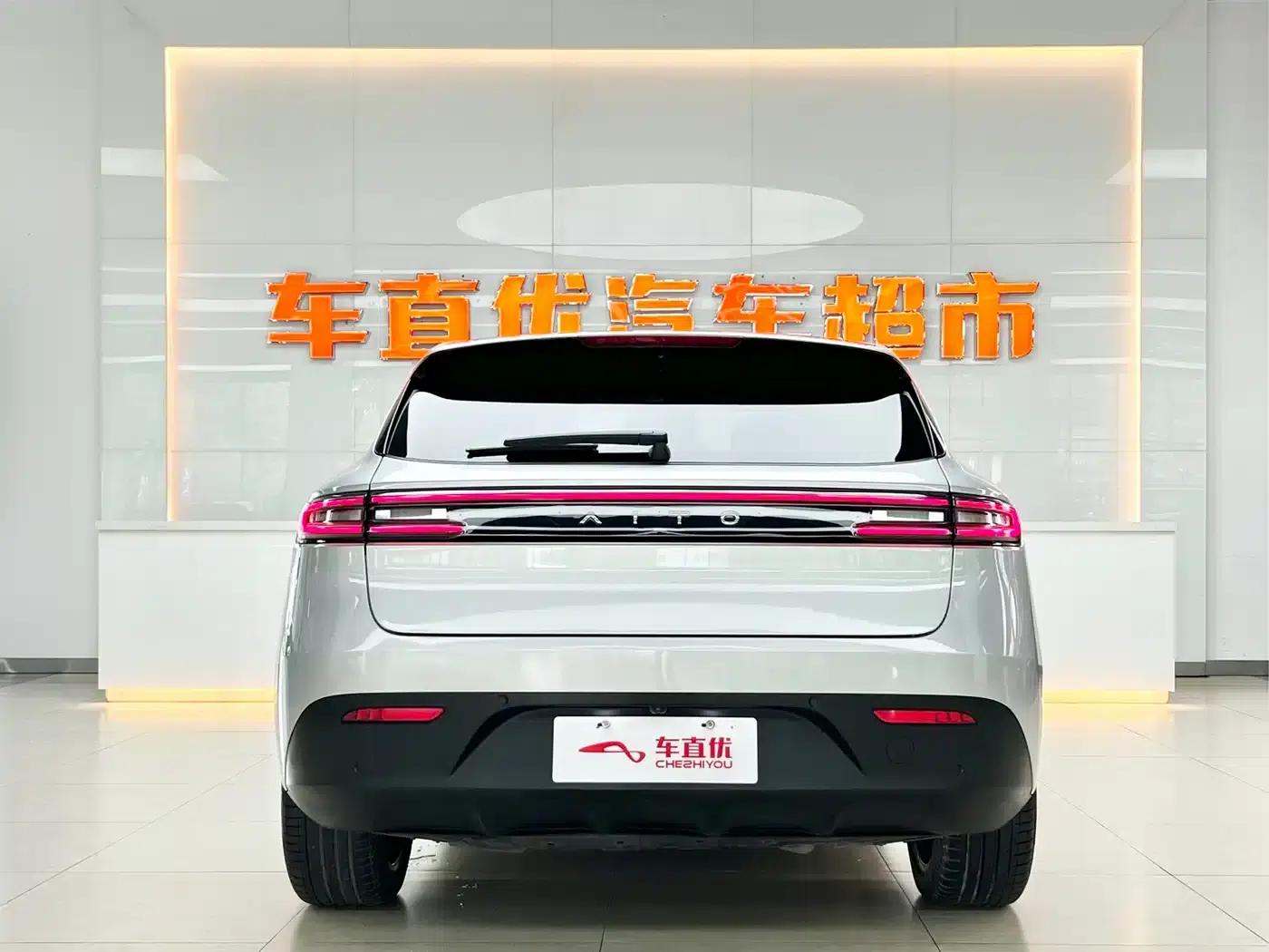 Wenjie M5 2022 Extended Range AWD Performance Edition — миниатюра 6