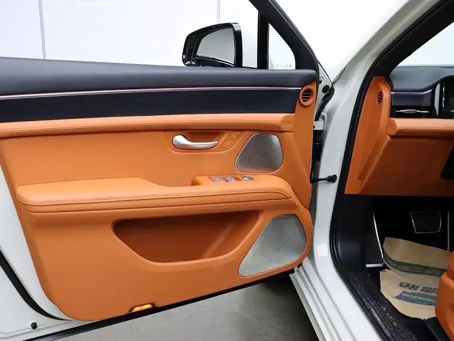 Wenjie M5 2025 Extended Range Ultra 4WD — миниатюра 11