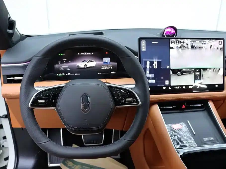 Wenjie M5 2025 Extended Range Ultra 4WD — миниатюра 28