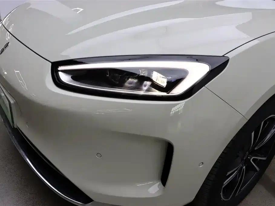 Wenjie M5 2025 Extended Range Ultra 4WD — миниатюра 32