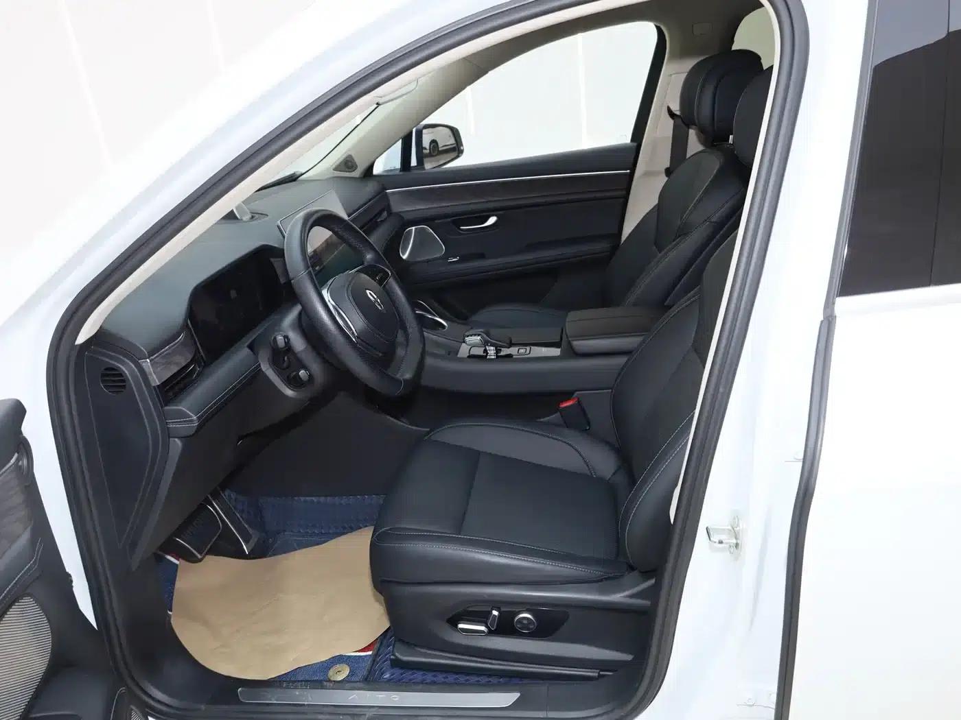 Wenjie M5 2022 Extended Range AWD Performance Edition — миниатюра 14