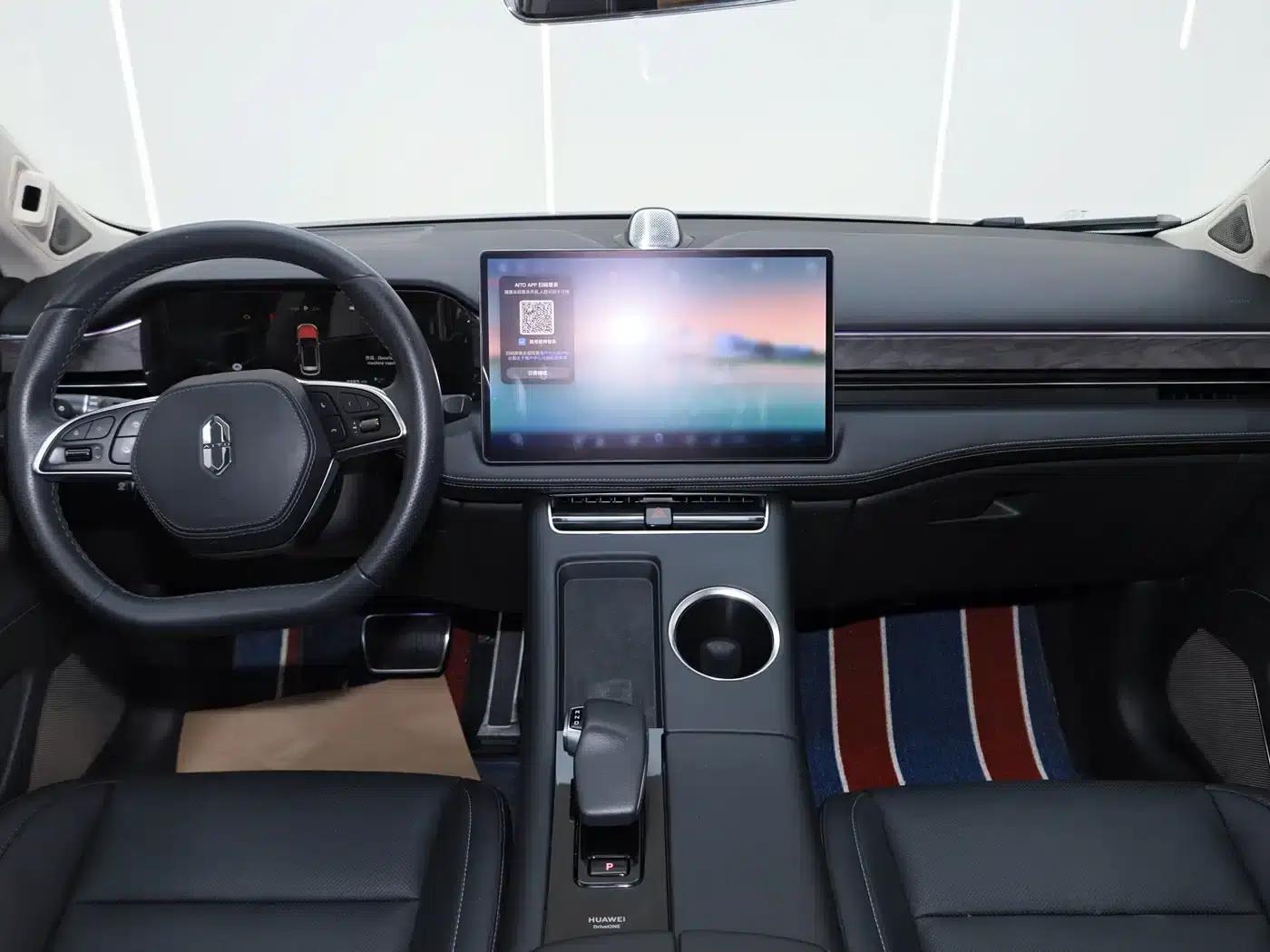 Wenjie M5 2022 Extended Range AWD Performance Edition — миниатюра 24