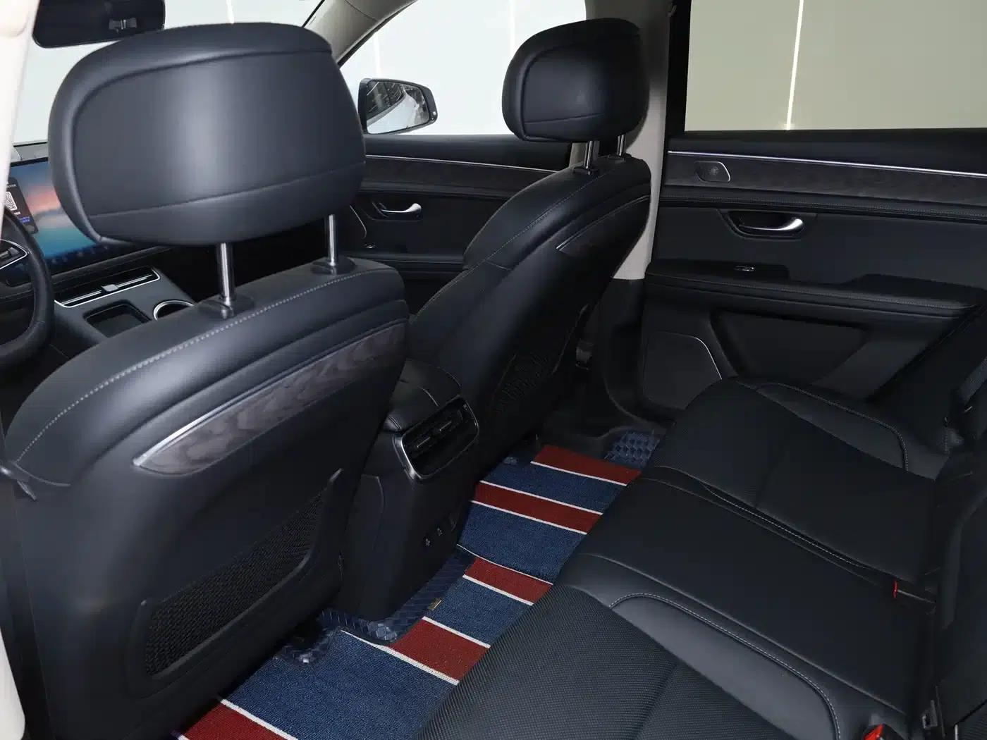 Wenjie M5 2022 Extended Range AWD Performance Edition — миниатюра 25