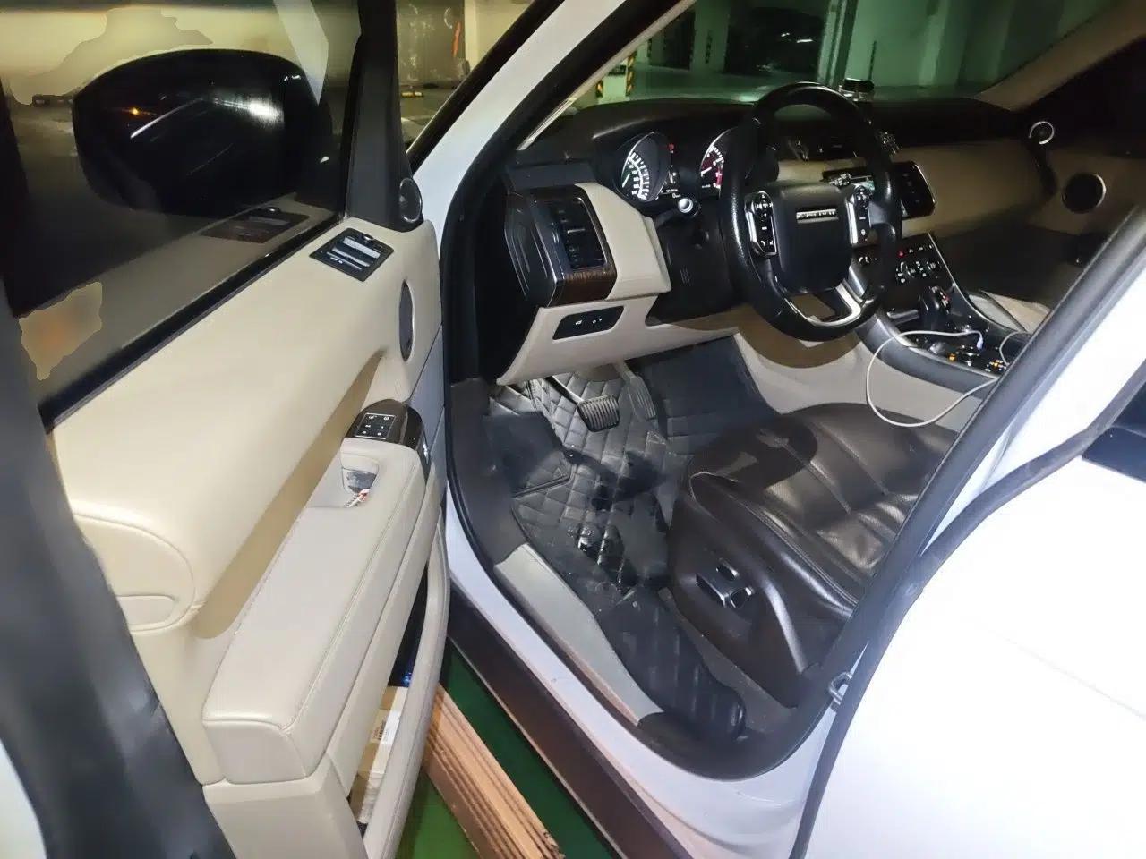 Land Rover Range Sport Range Rover Sport 2015, 3.0-liter automatic (registered in 2015, parallel import) — миниатюра 16