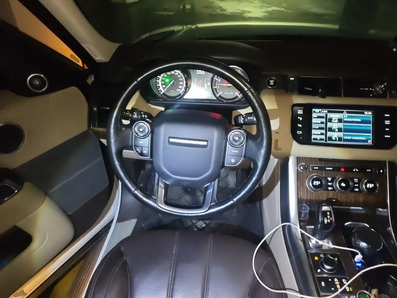 Land Rover Range Sport Range Rover Sport 2015, 3.0-liter automatic (registered in 2015, parallel import) — миниатюра 10