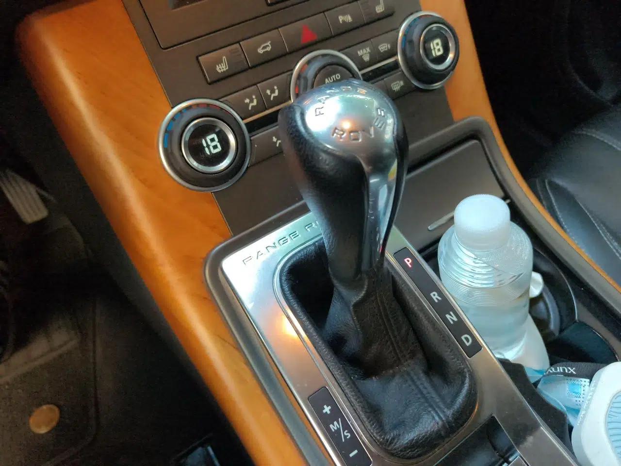 Land Rover Range Sport 2010 5.0 SC V8 HSE — миниатюра 14