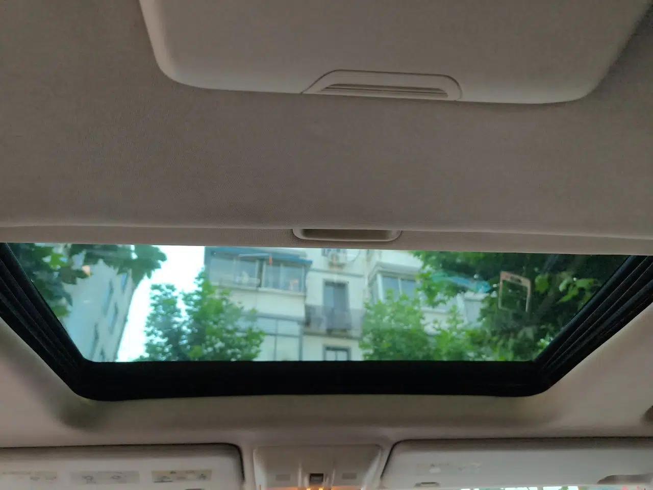 Land Rover Range Sport 2010 5.0 SC V8 HSE — миниатюра 18